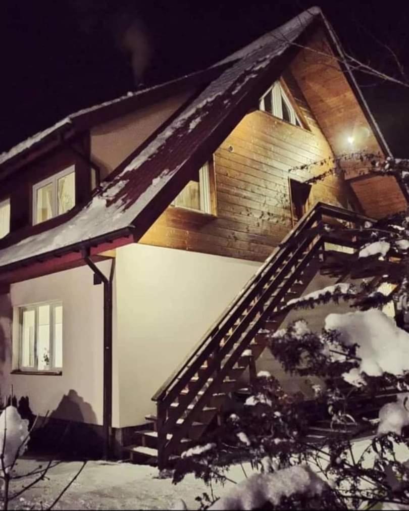 Rodzinny Zakatek "U Gluszkow" Bieszczady Myczkowce Esterno foto
